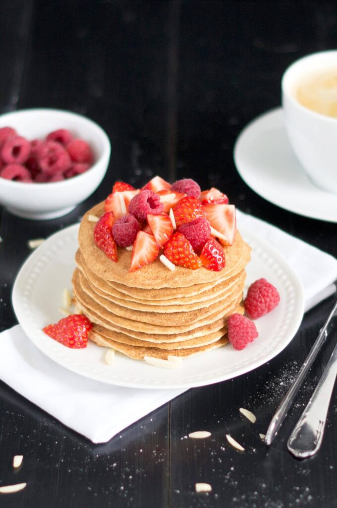 Low Carb Pancakes mit Mandelmehl Frühstück - auch gut für Meal Prep geeignet
