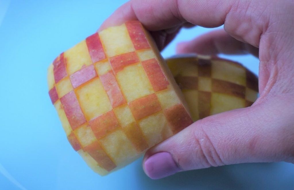 Apfel schnitzen Karo Quadrate für die Kinder Lunchbox