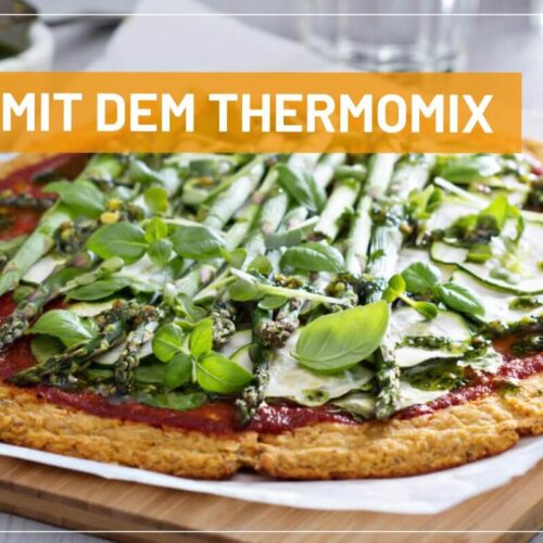 Blumenkohl Pizza Thermomix Rezept Low Carb mit grünem Spargel