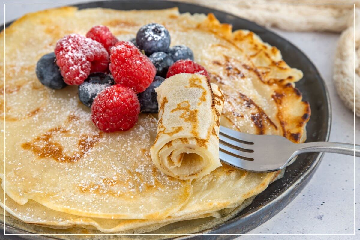 Eierpfannkuchen Rezept – einfach, schnell, ohne Zucker