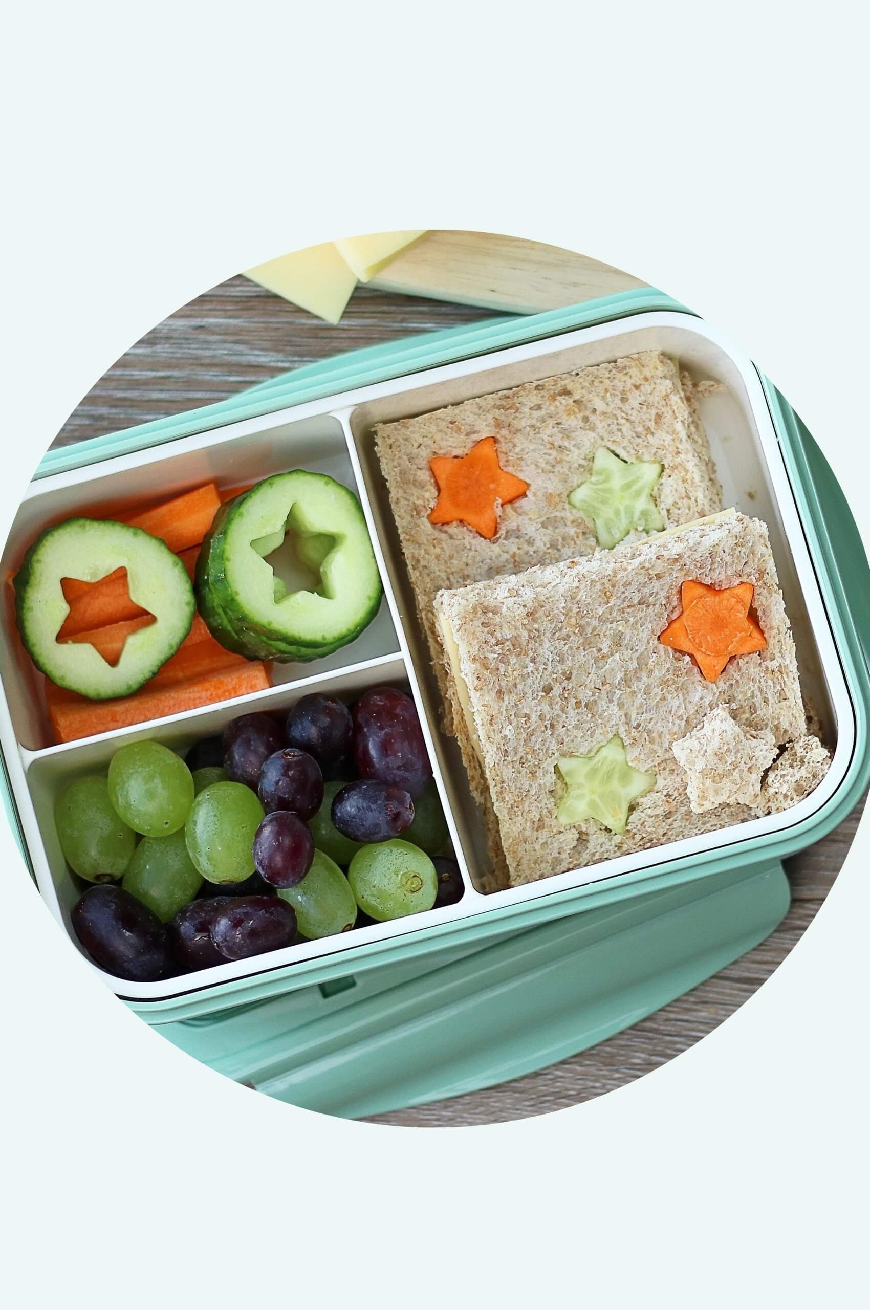 Käsetoast mit Gemüsesternen in der Kinder Pausendose