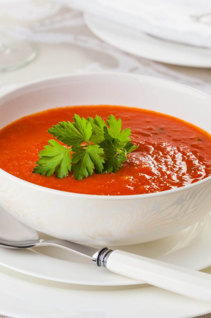 Cremige Tomatensuppe - einfach, vegan, glutenfrei