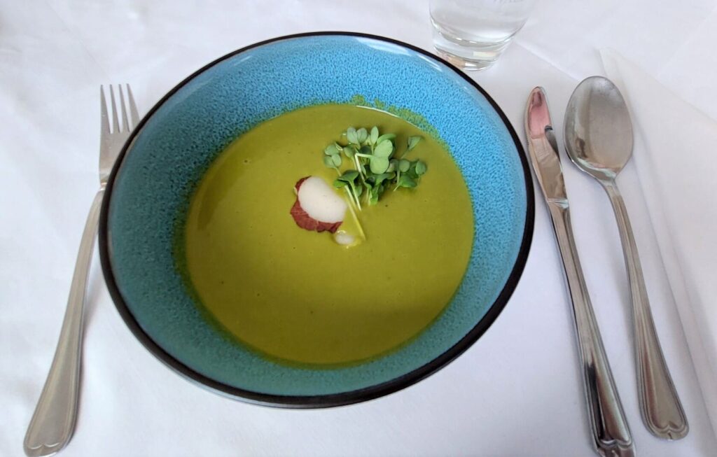 Basenfastenurlaub in Deutschland Abendessen Suppe